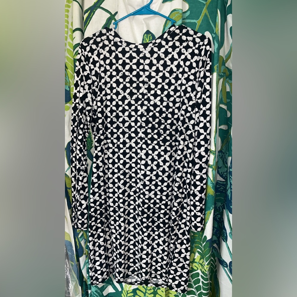 Large Michael Kors black and white dress